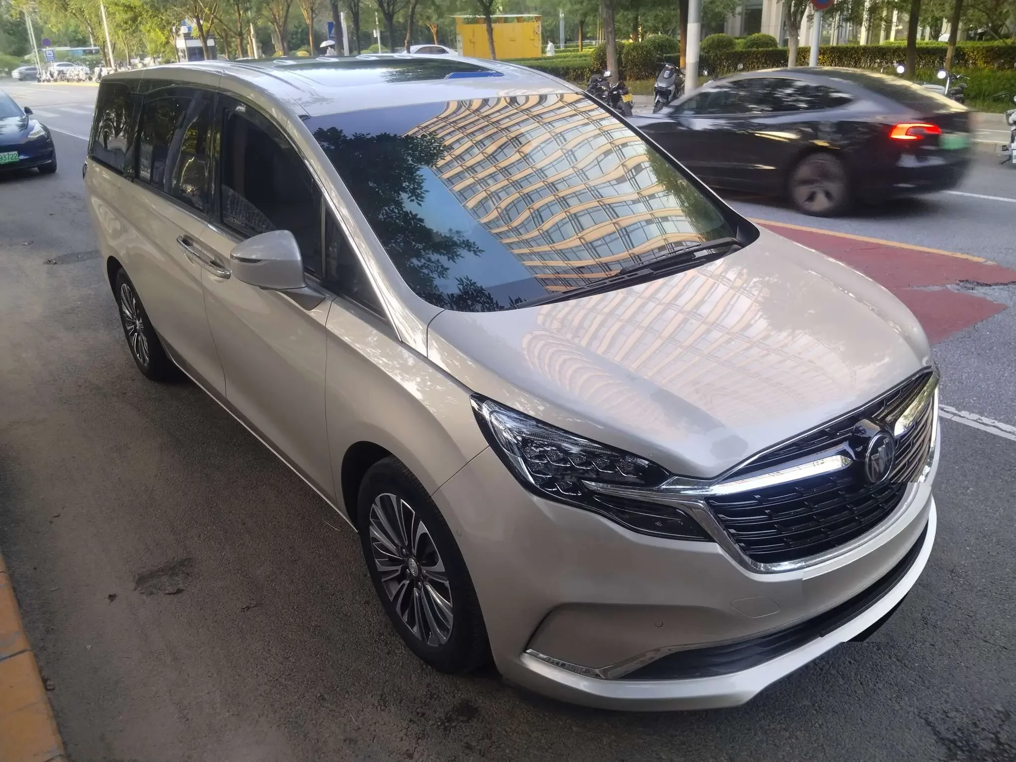 Buick GL8