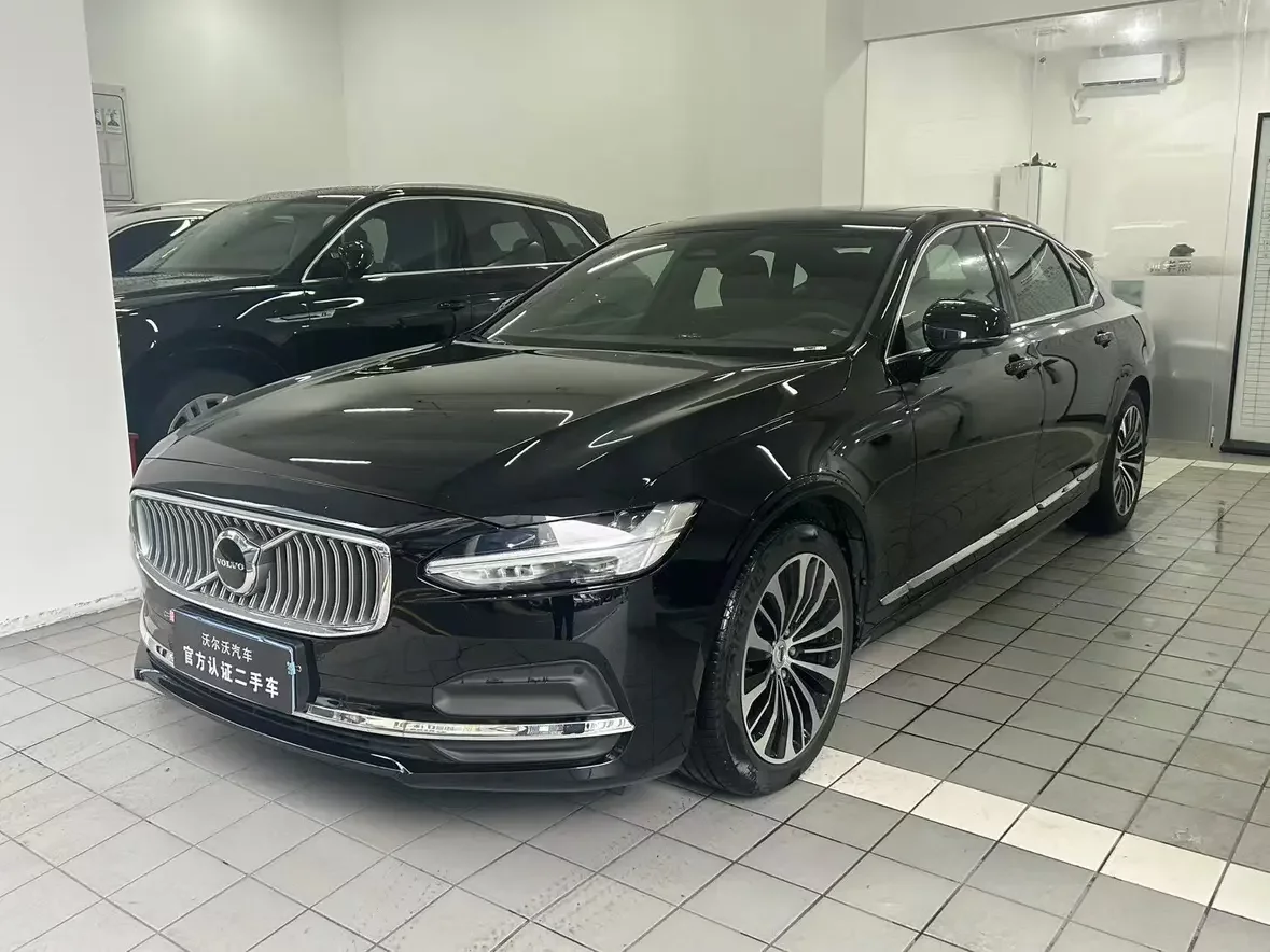 Volvo S90