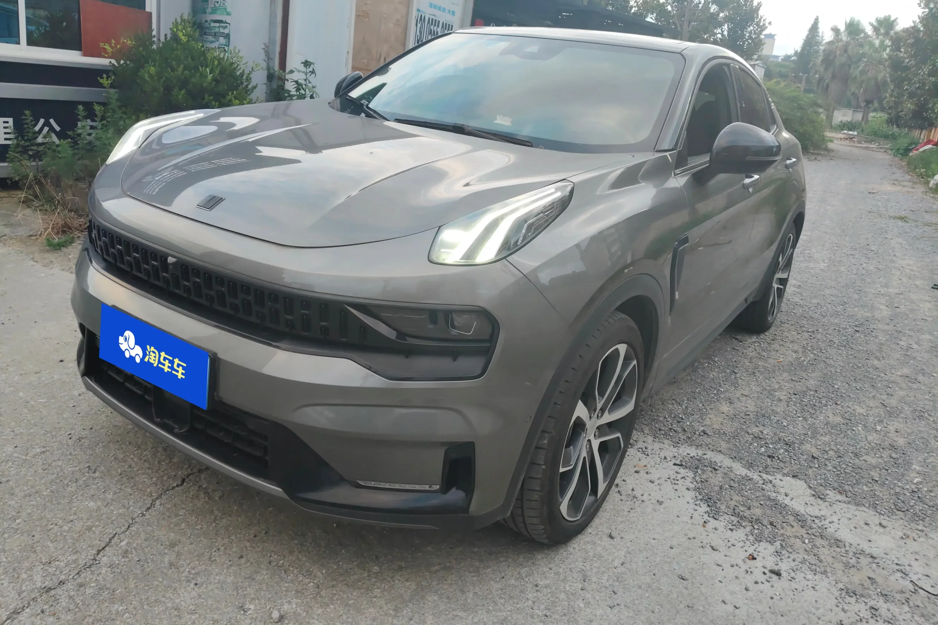 Lynk & Co 05
