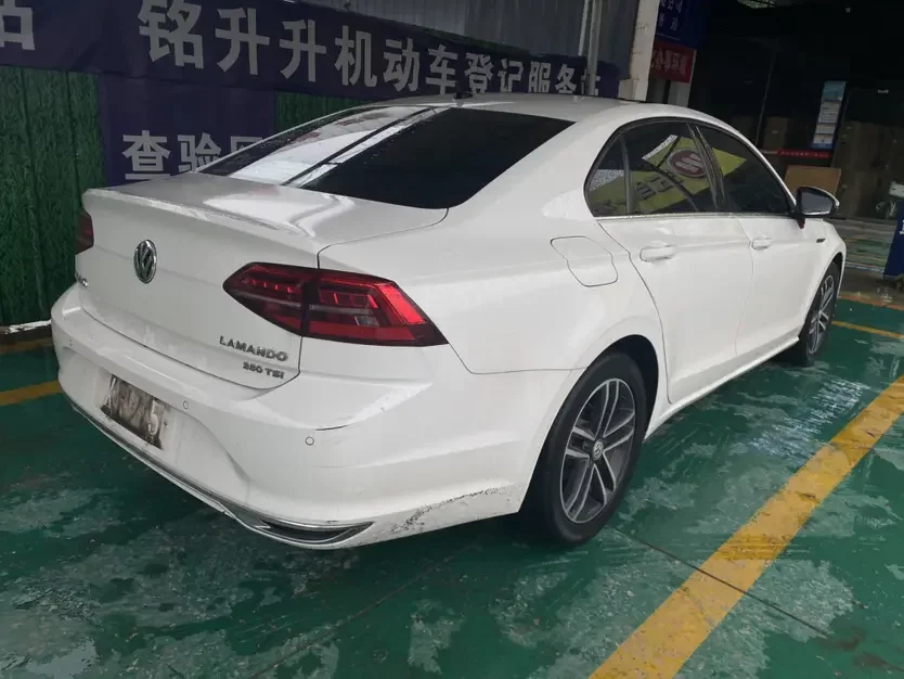 Volkswagen Lamando