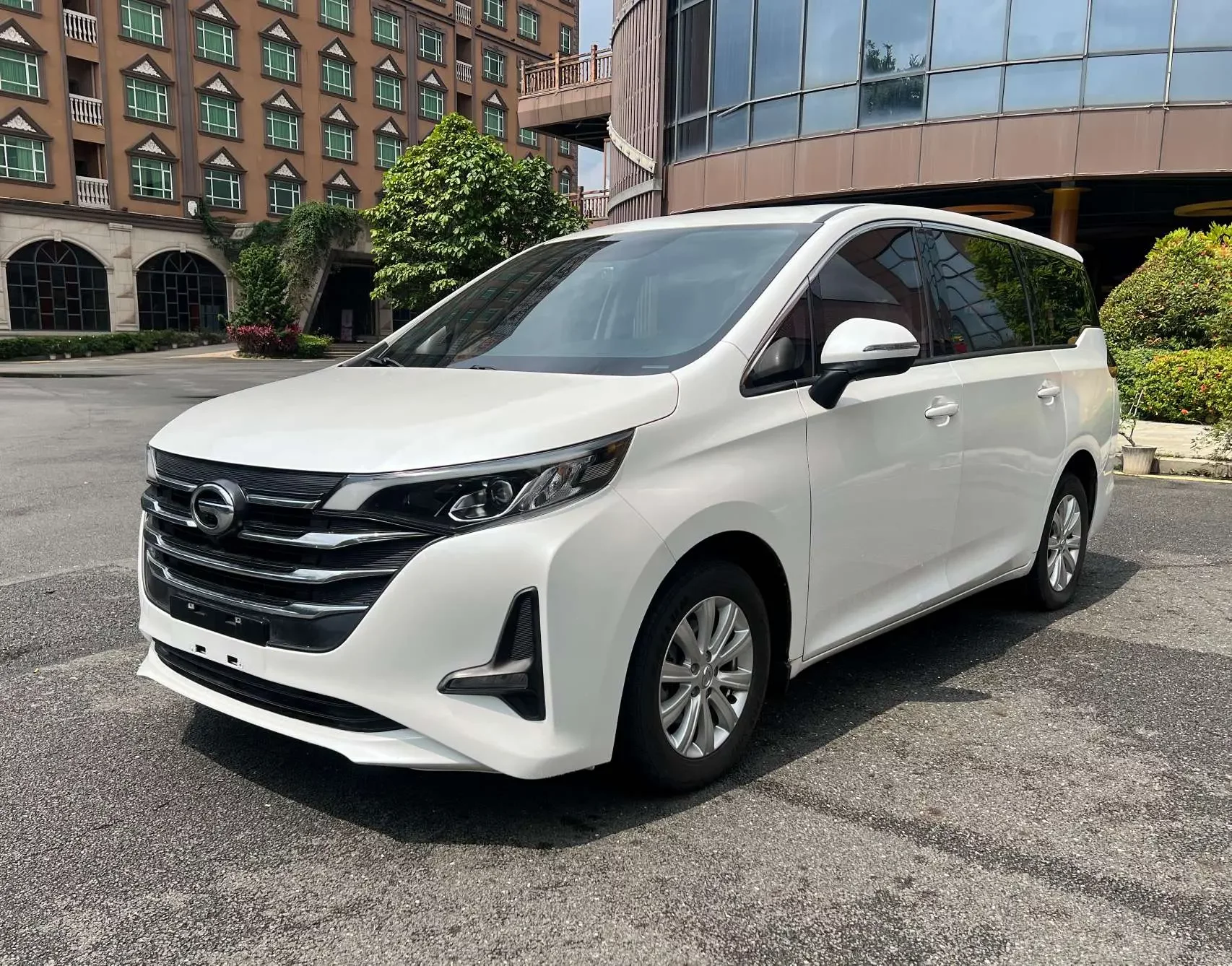 GAC Trumpchi M6  из Китая