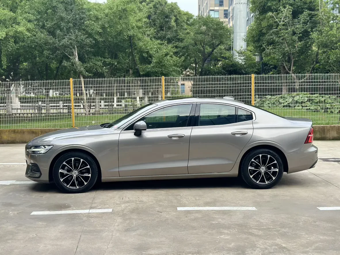 Volvo S60