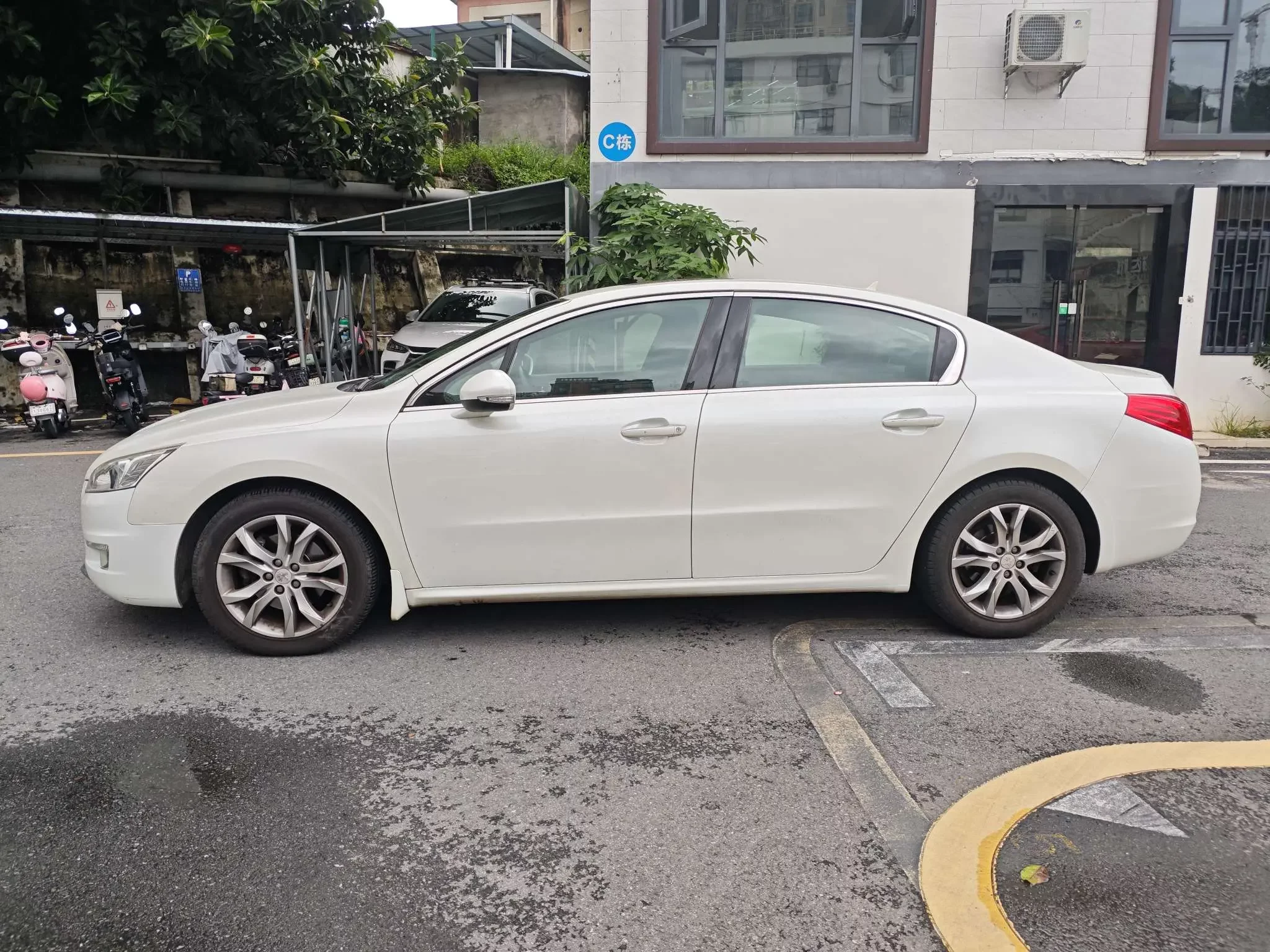 Peugeot 508