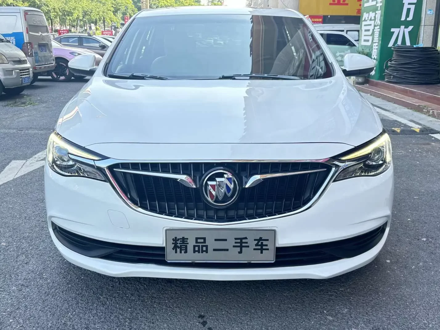 Buick Yinglang
