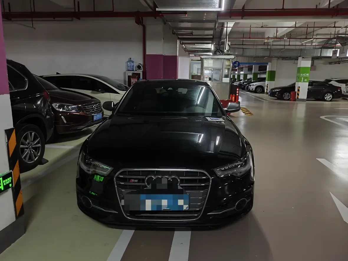 Audi S6