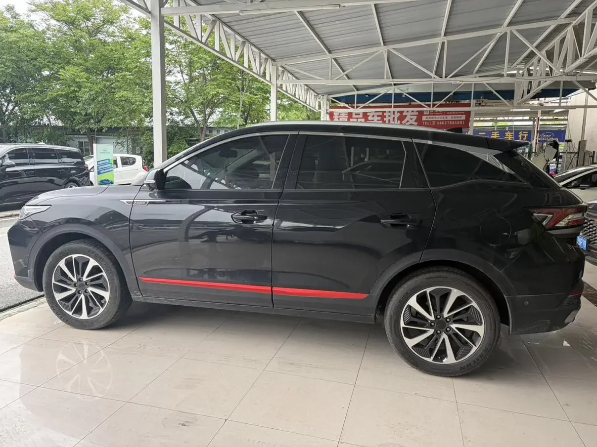 Dongfeng Fengshen AX7