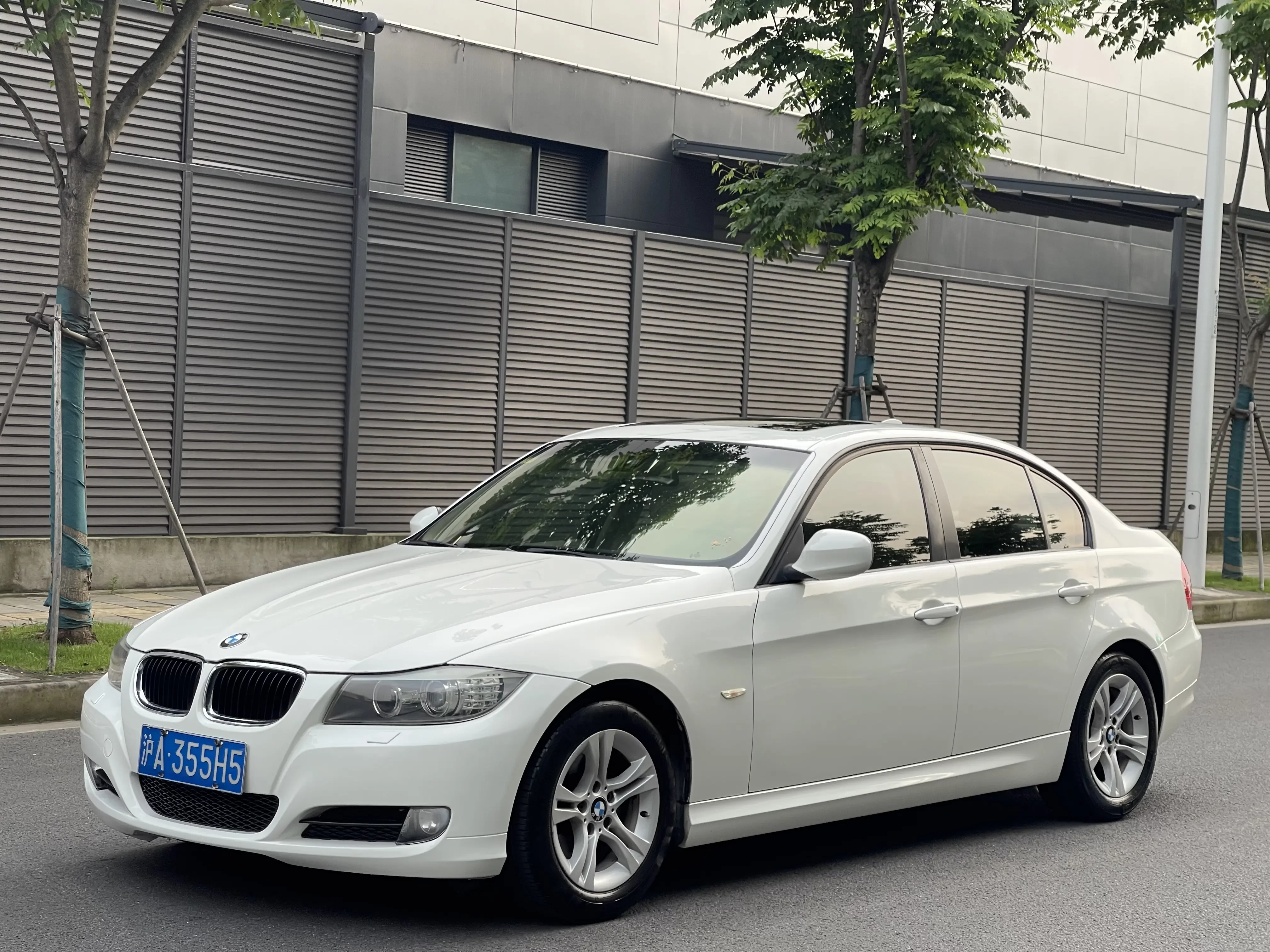 BMW 3 Series  из Китая
