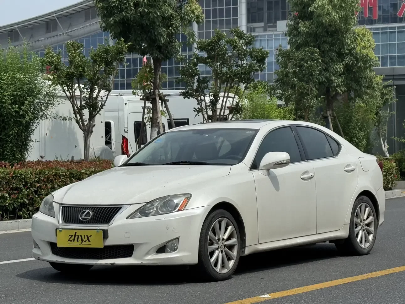Lexus IS