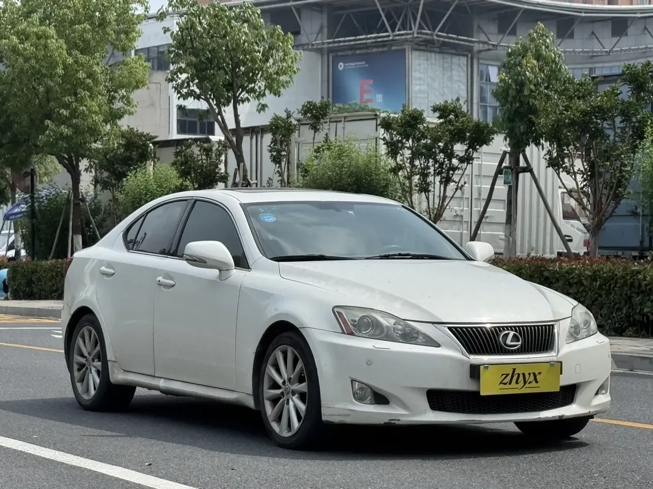 Lexus IS