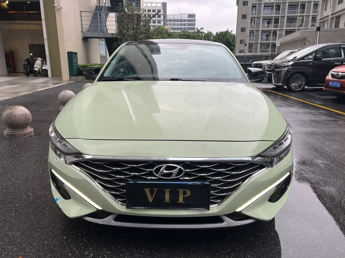 Hyundai Lafesta