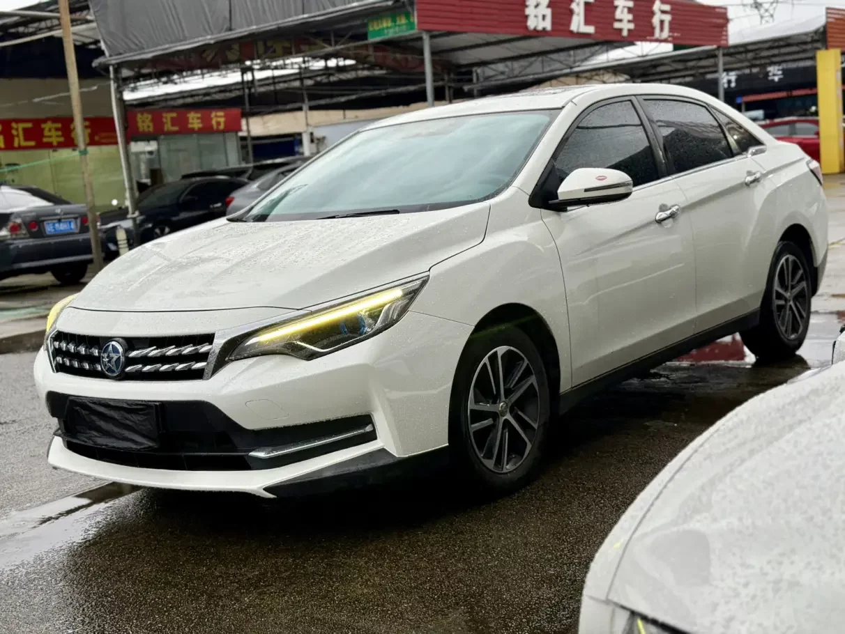 Kai Chen Venucia D60