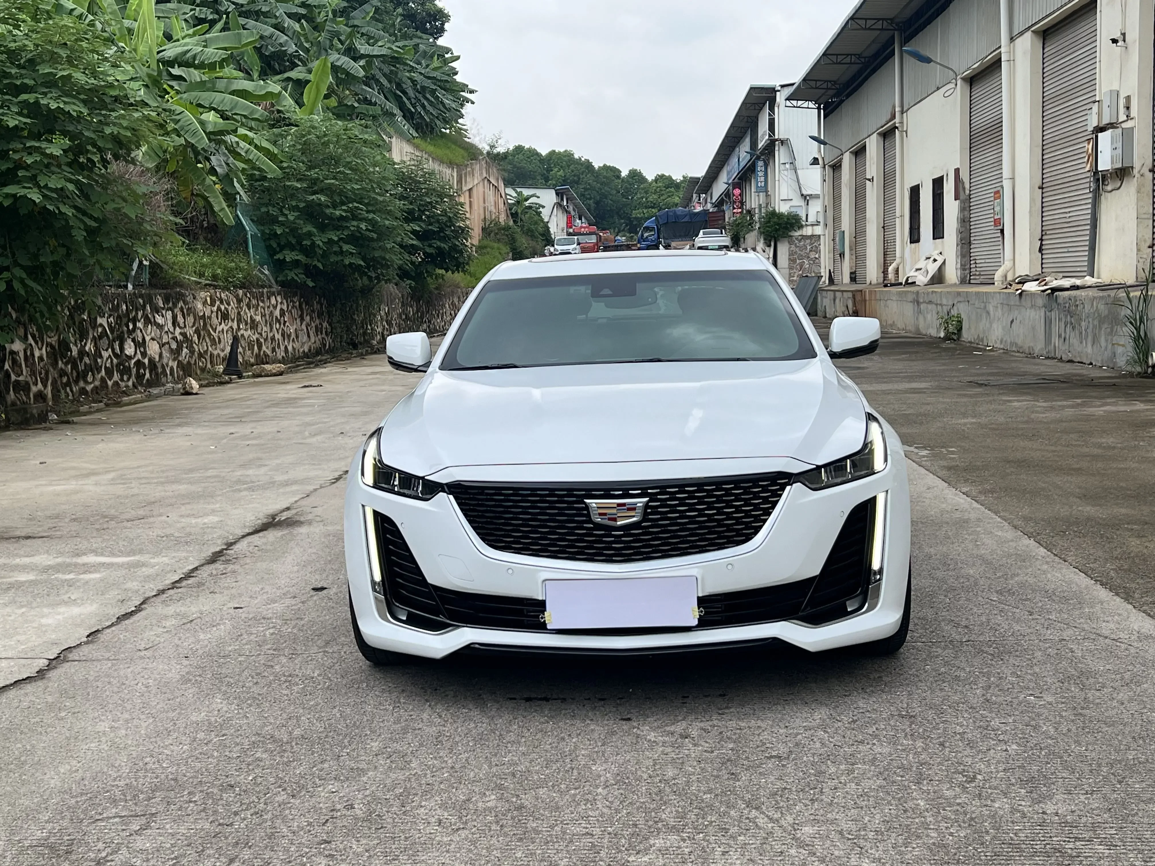 Cadillac CT5  из Китая