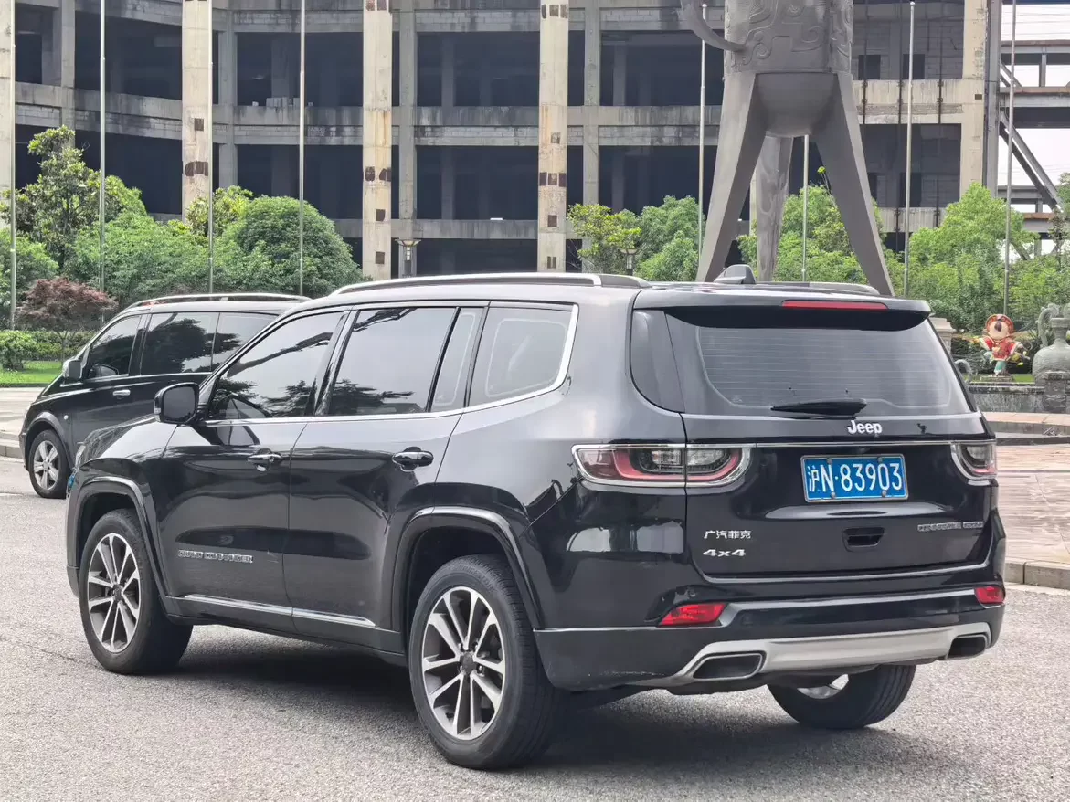 Jeep grand commander