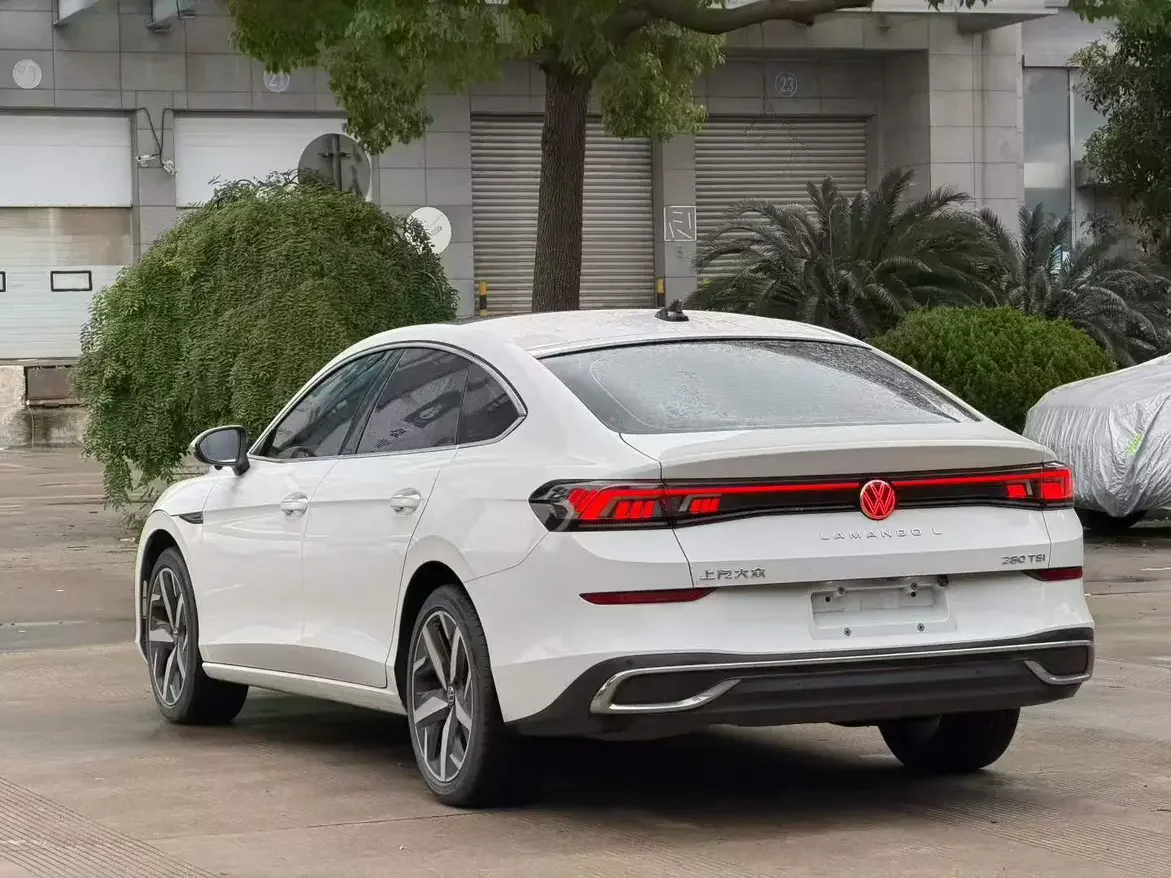 Volkswagen Lamando