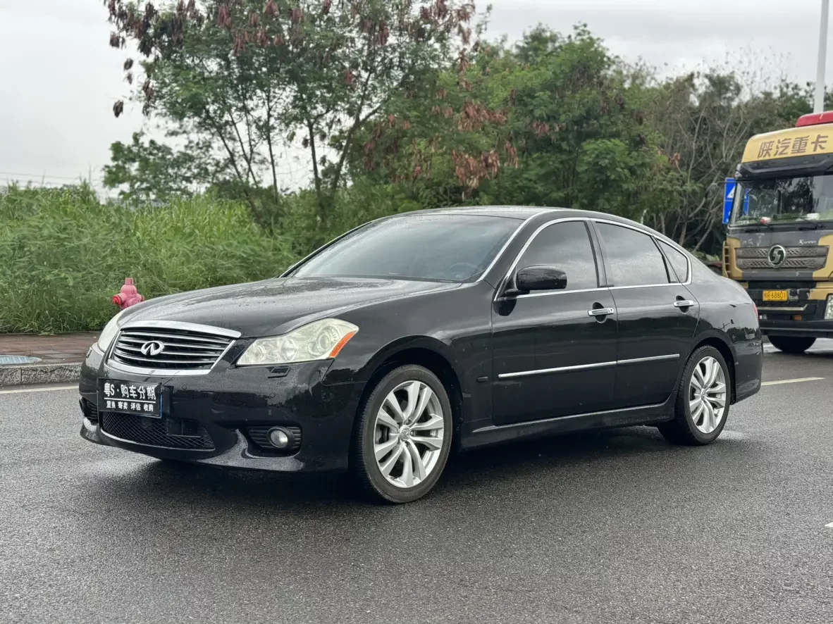 Infiniti M Series  из Китая