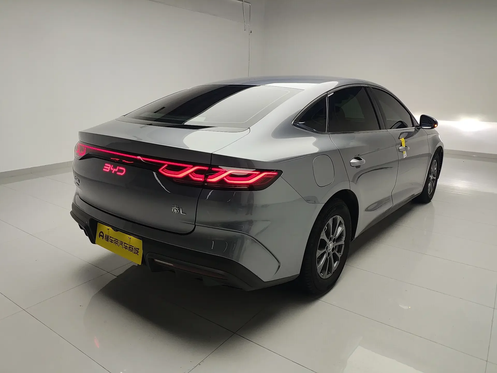 BYD Qin L DM