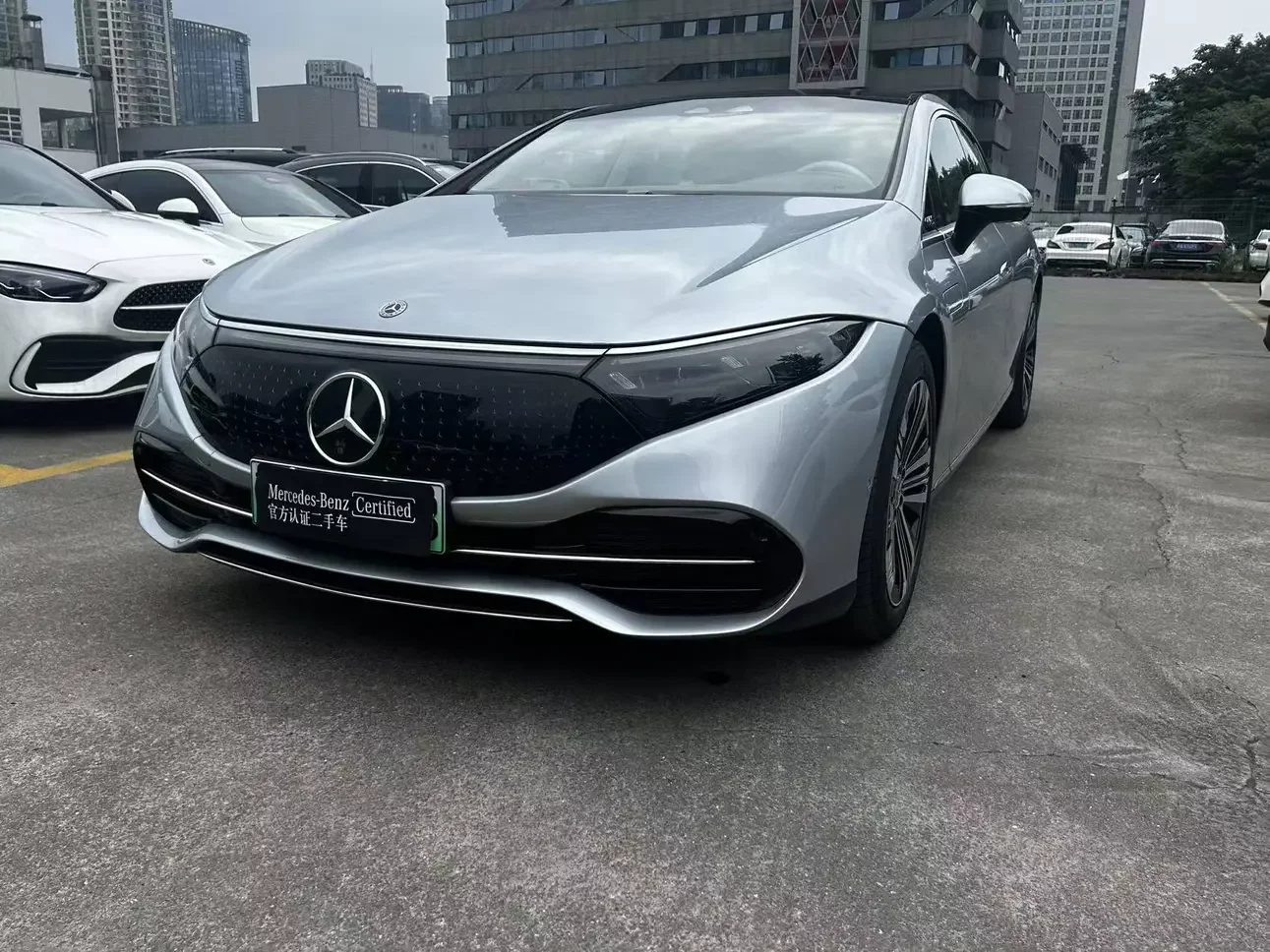 Mercedes-Benz EQS