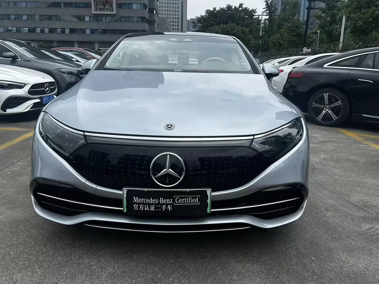 Mercedes-Benz EQS