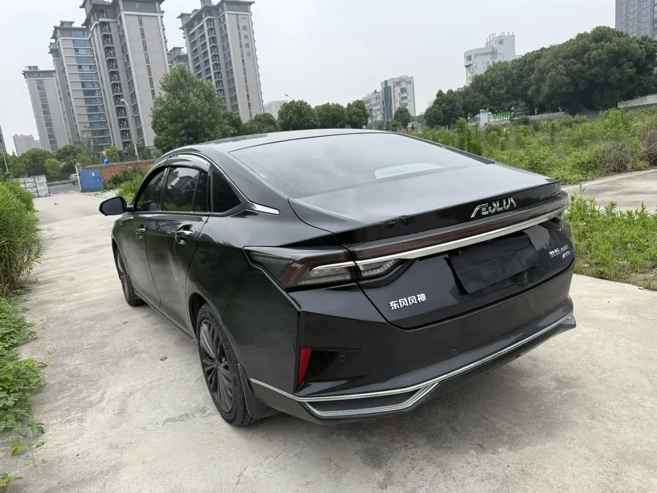 Dongfeng Yixuan MAX