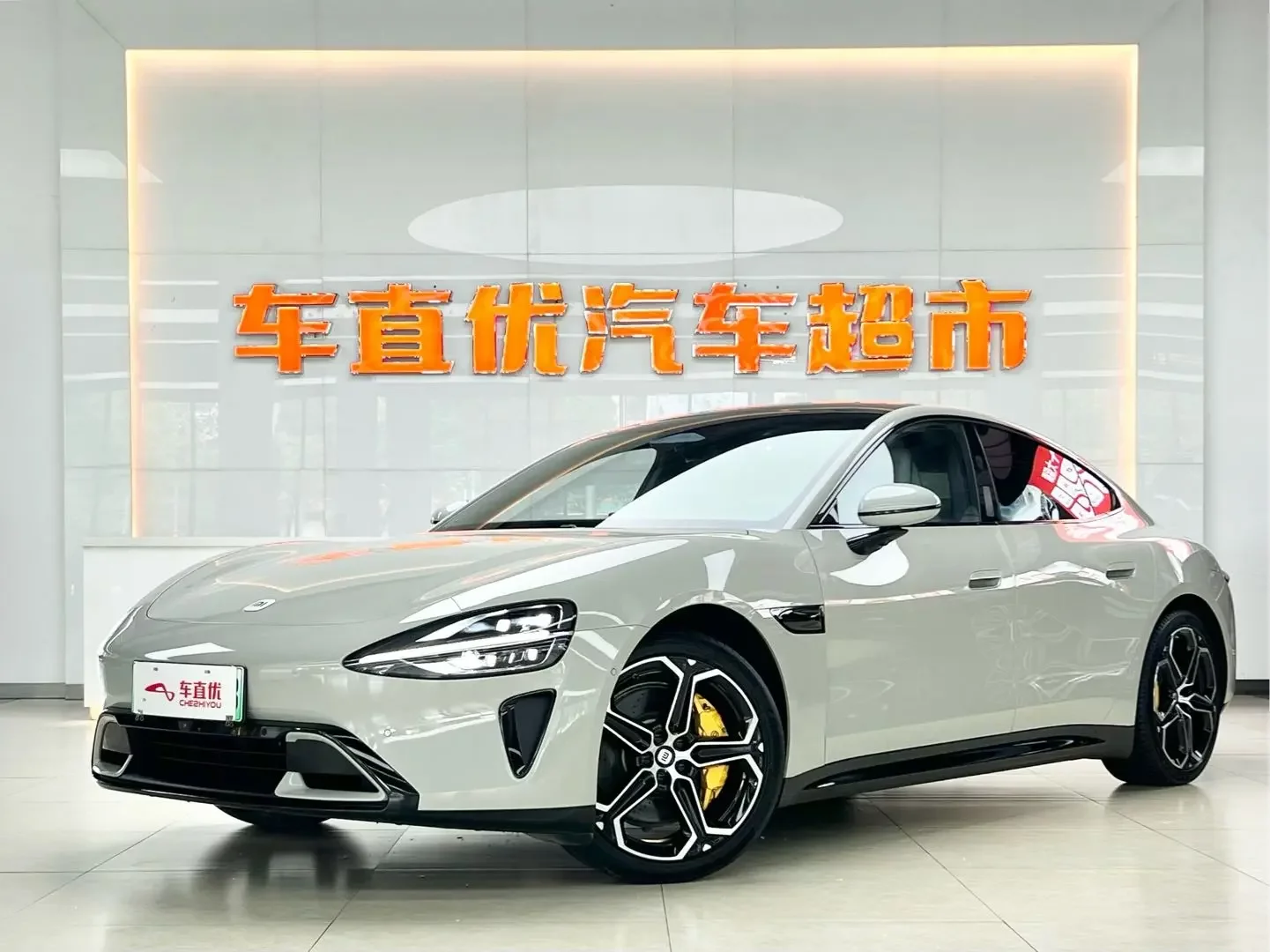 Xiaomi car Xiaomi SU7  из Китая