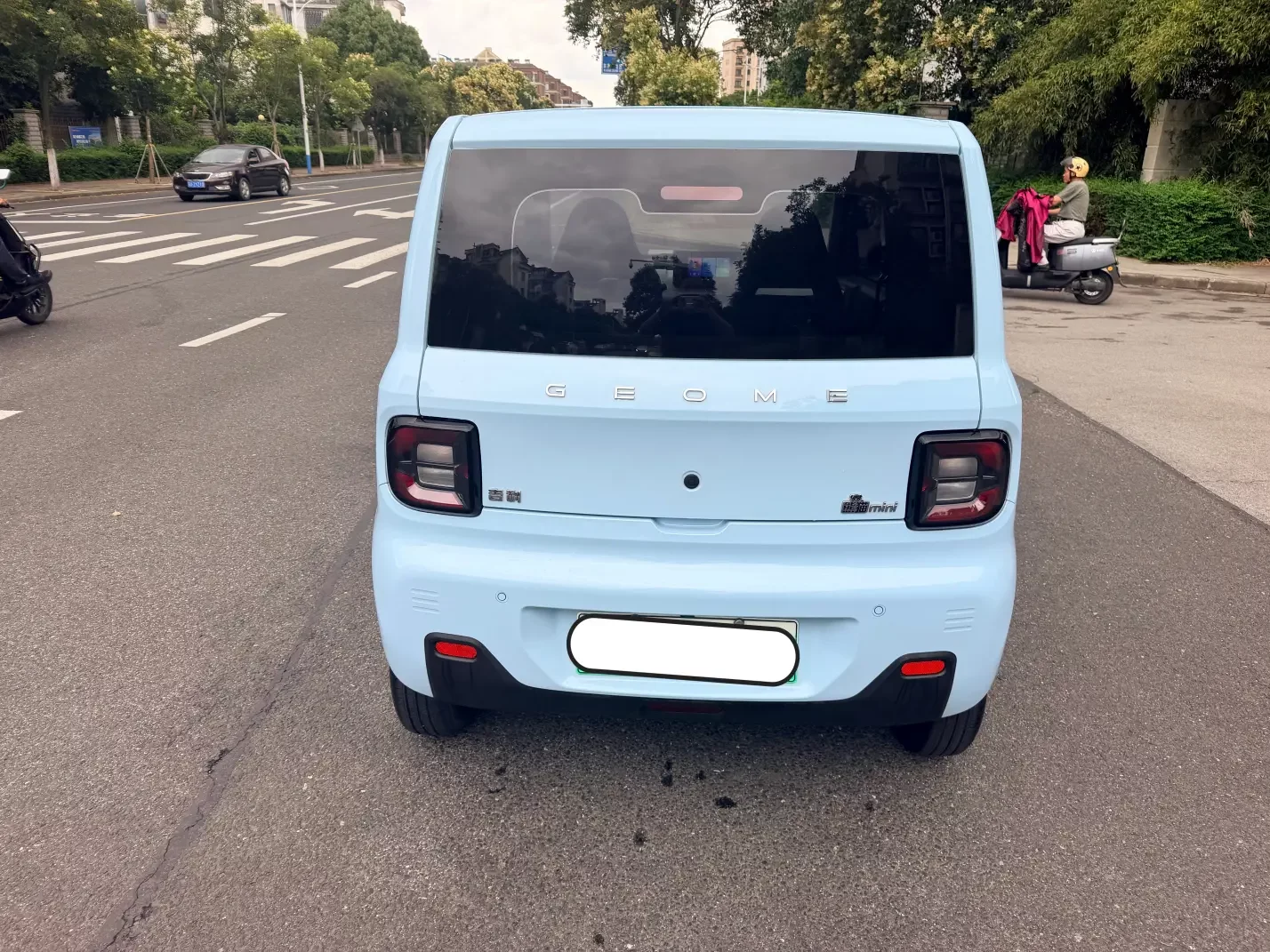 Geely panda