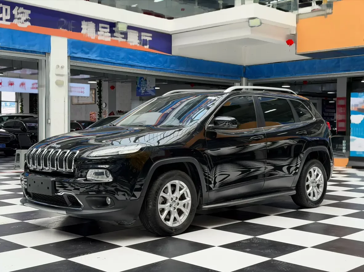 Jeep Cherokee  из Китая