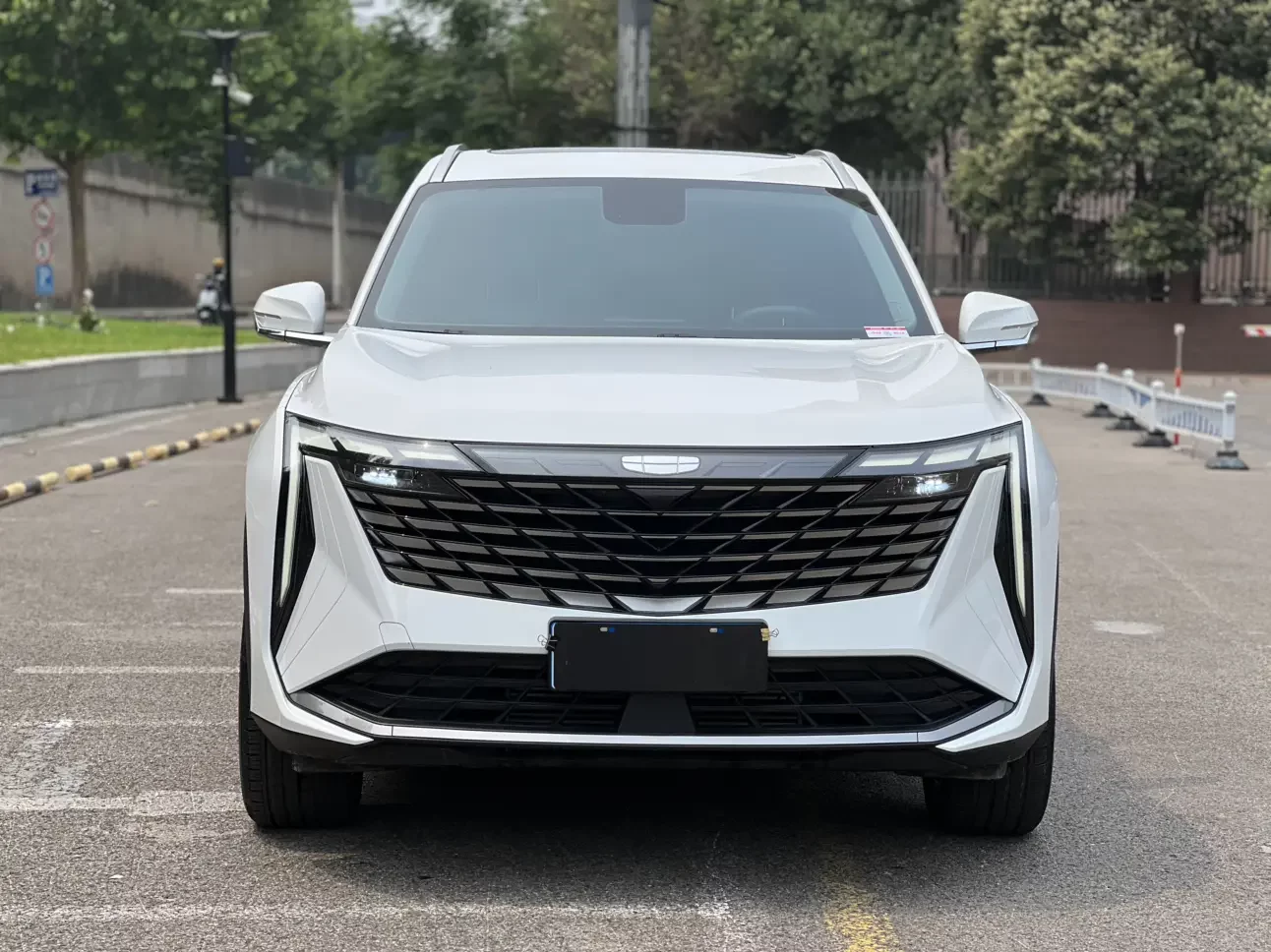 Geely Atlas L