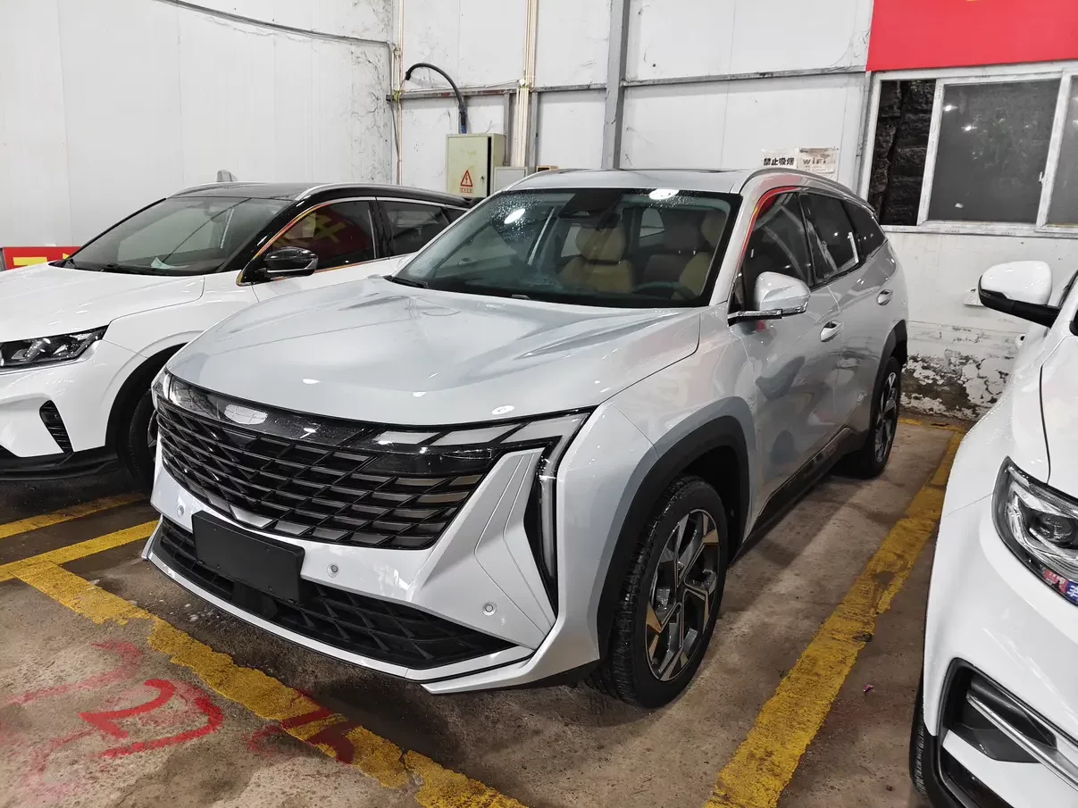 Geely Atlas L