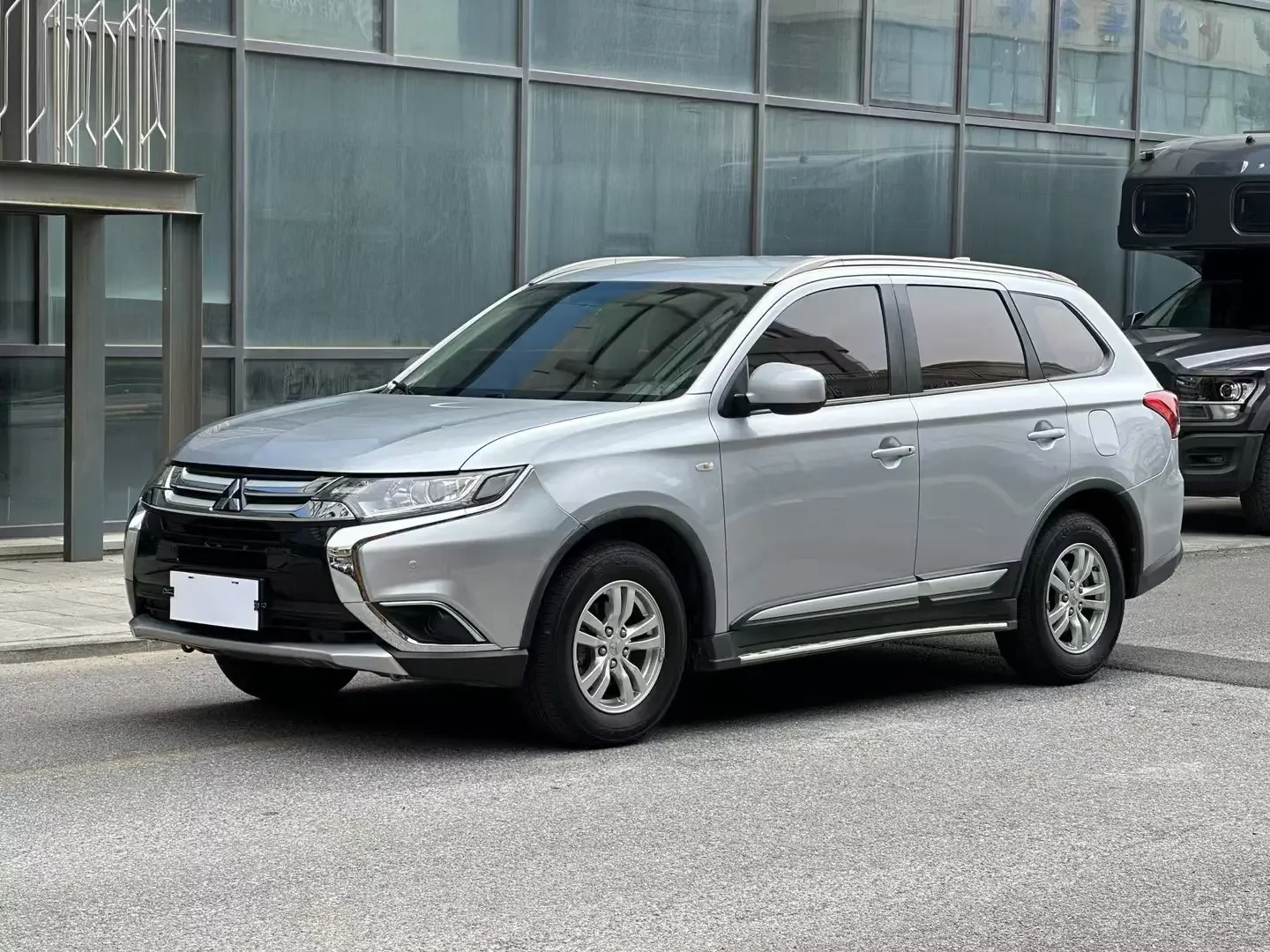 Mitsubishi Outlander  из Китая