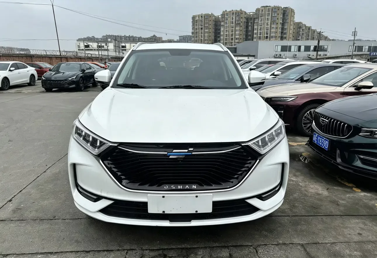 Oshan Changan Auchan X7