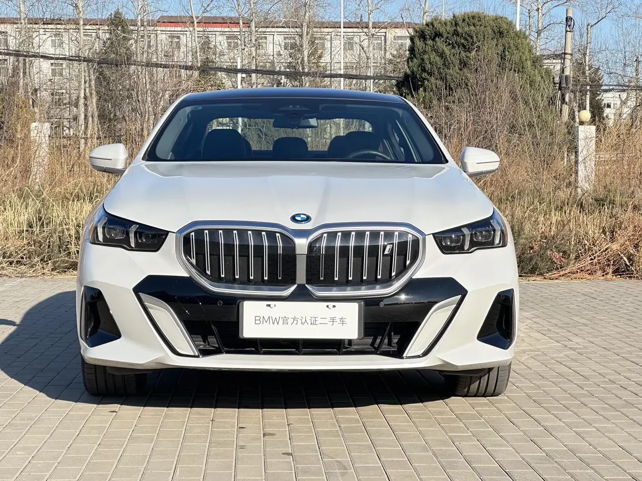 BMW i5