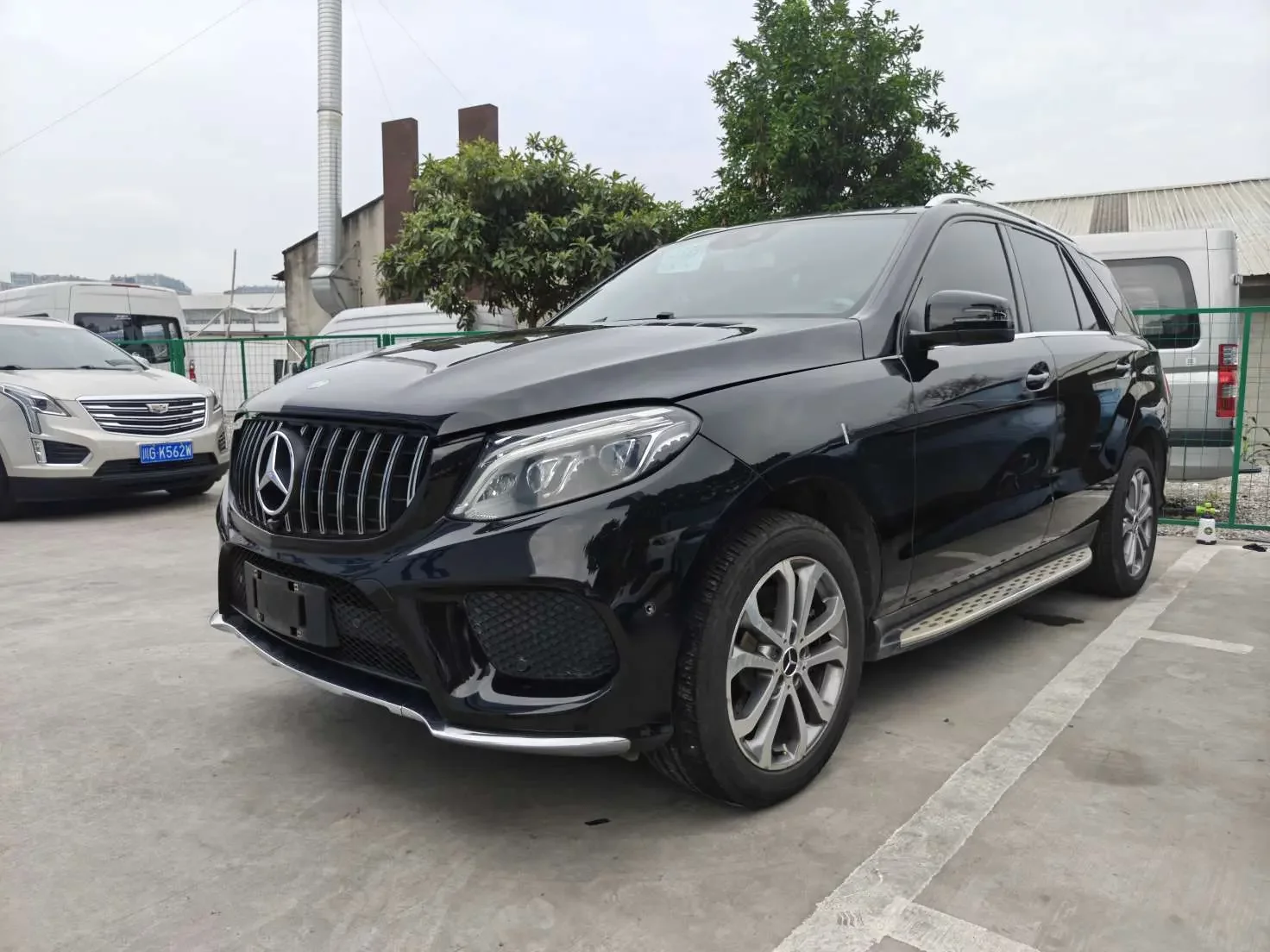 Mercedes-Benz GLE (Imported)