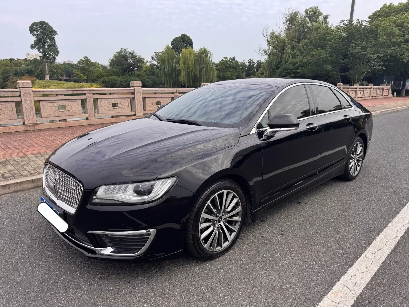 Lincoln MKZ