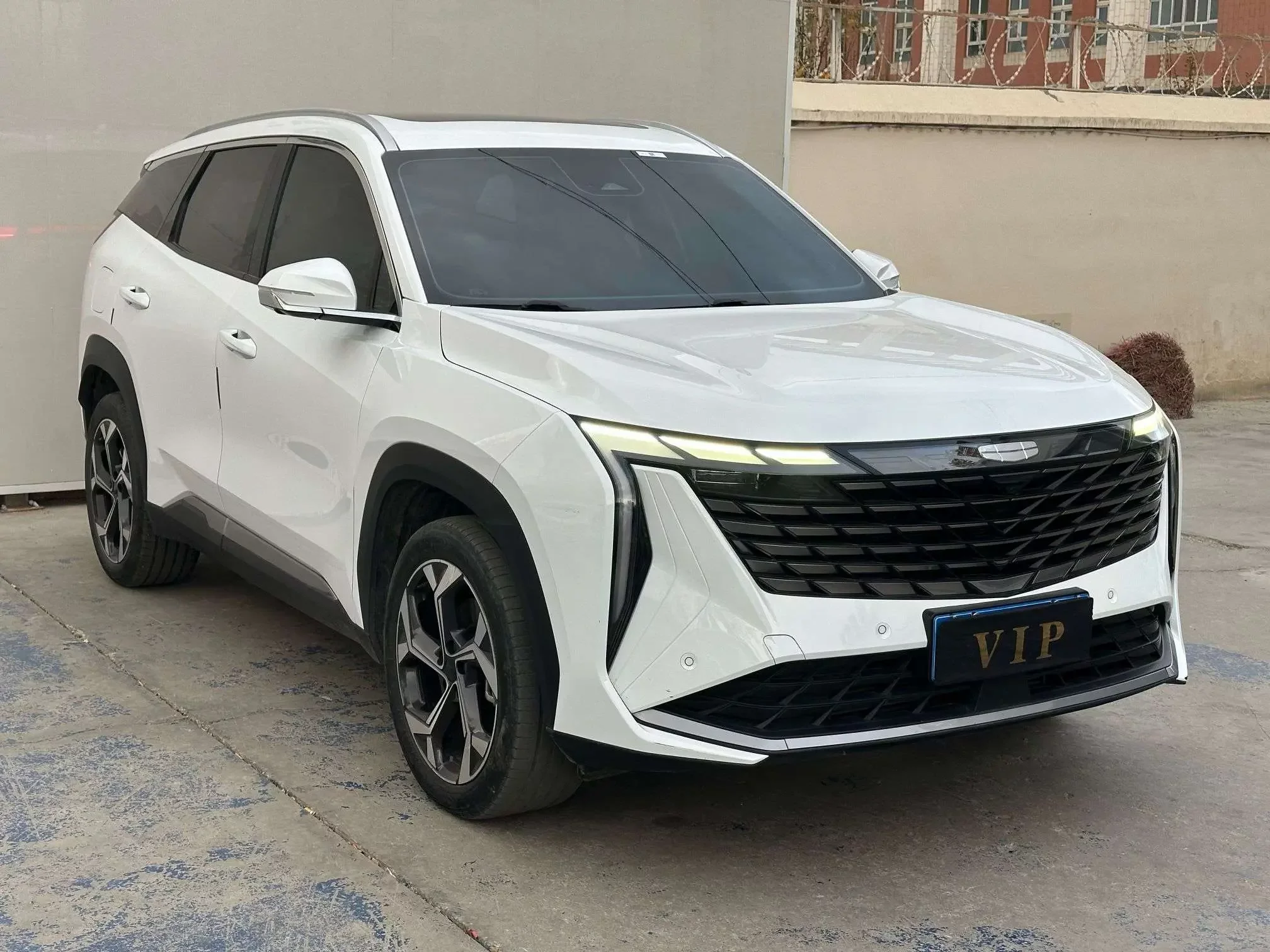 Geely Atlas L
