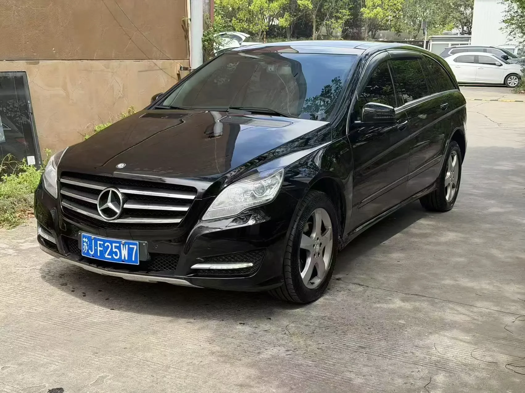 Mercedes-Benz R-Class