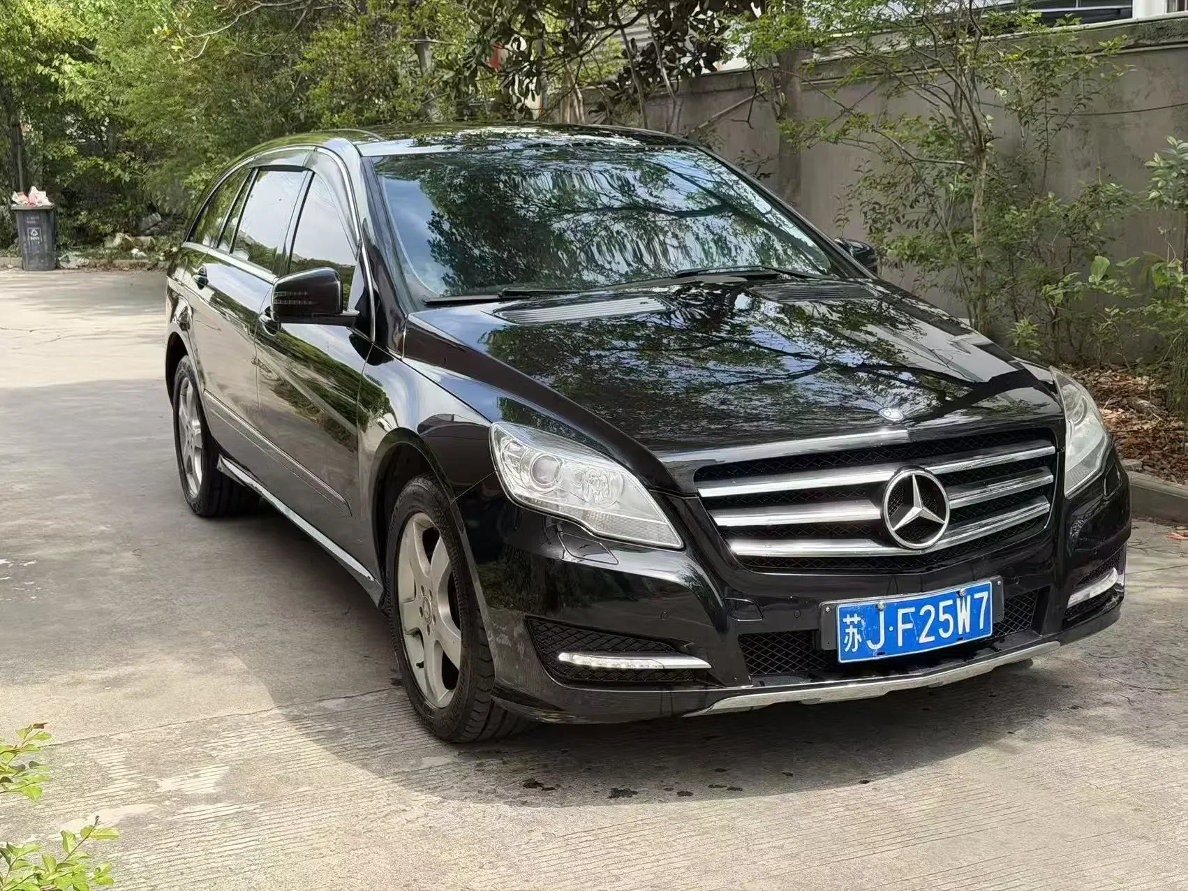 Mercedes-Benz R-Class