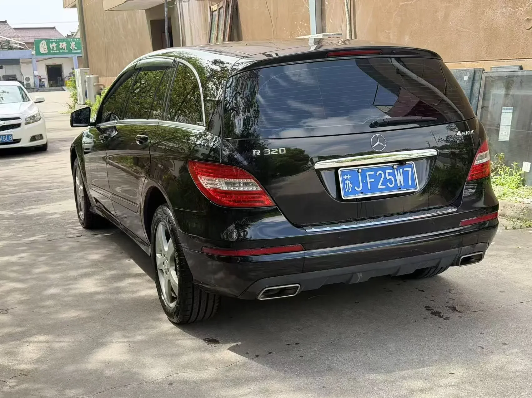 Mercedes-Benz R-Class