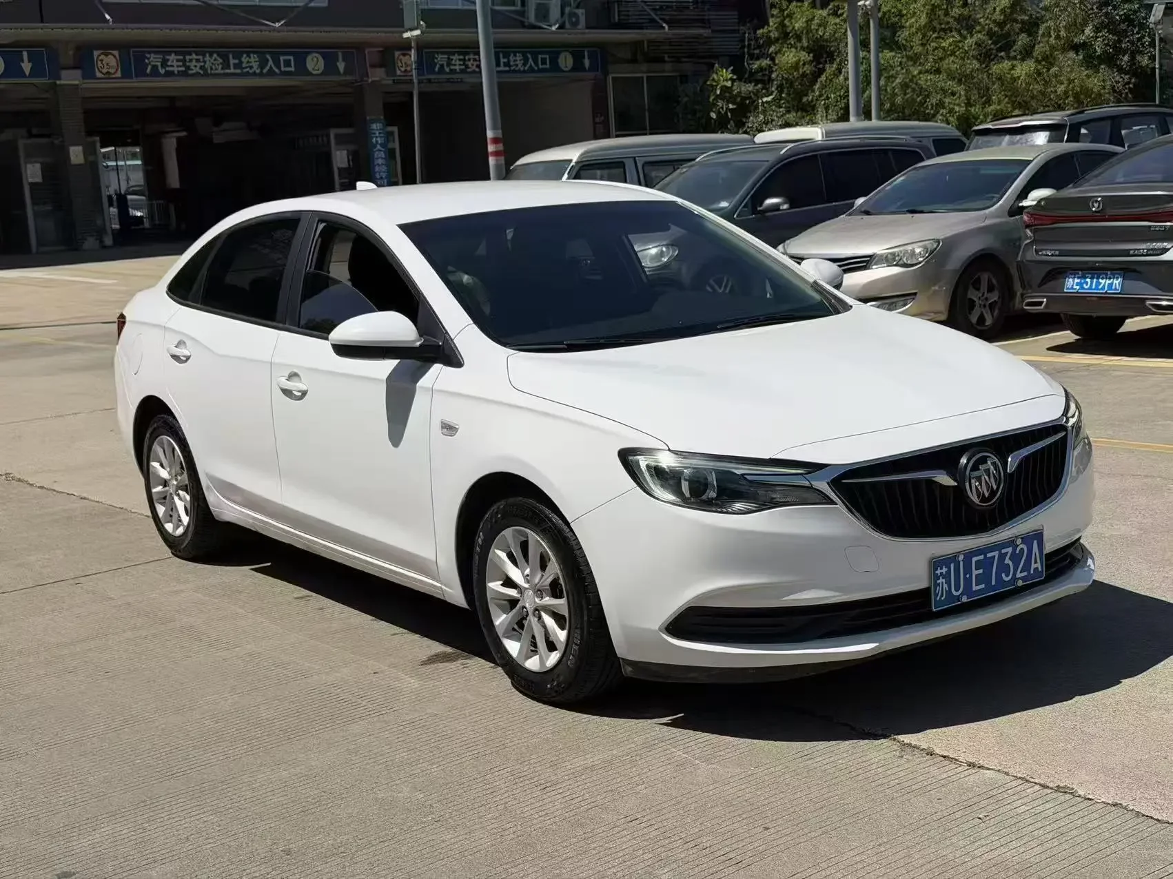 Buick Yinglang