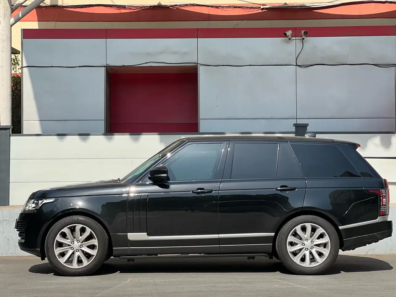 Land Rover range rover
