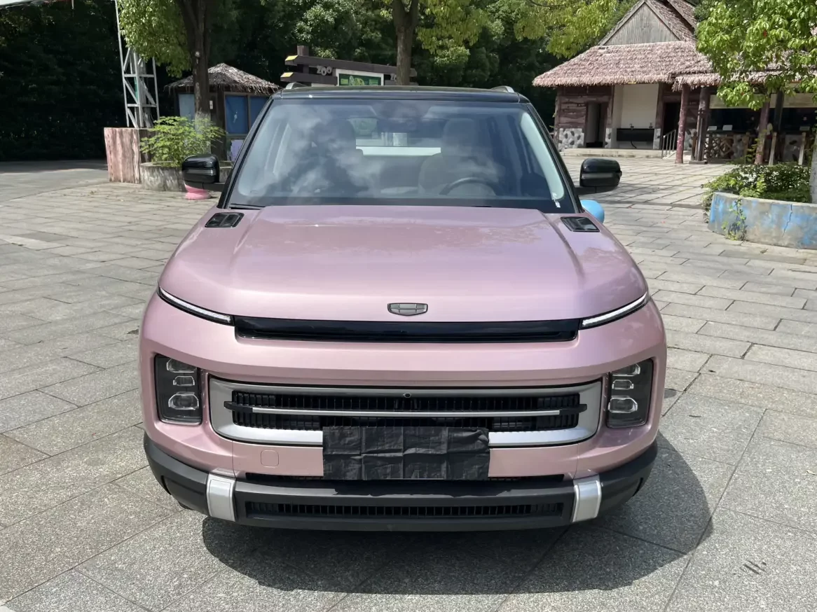 Geely ICON