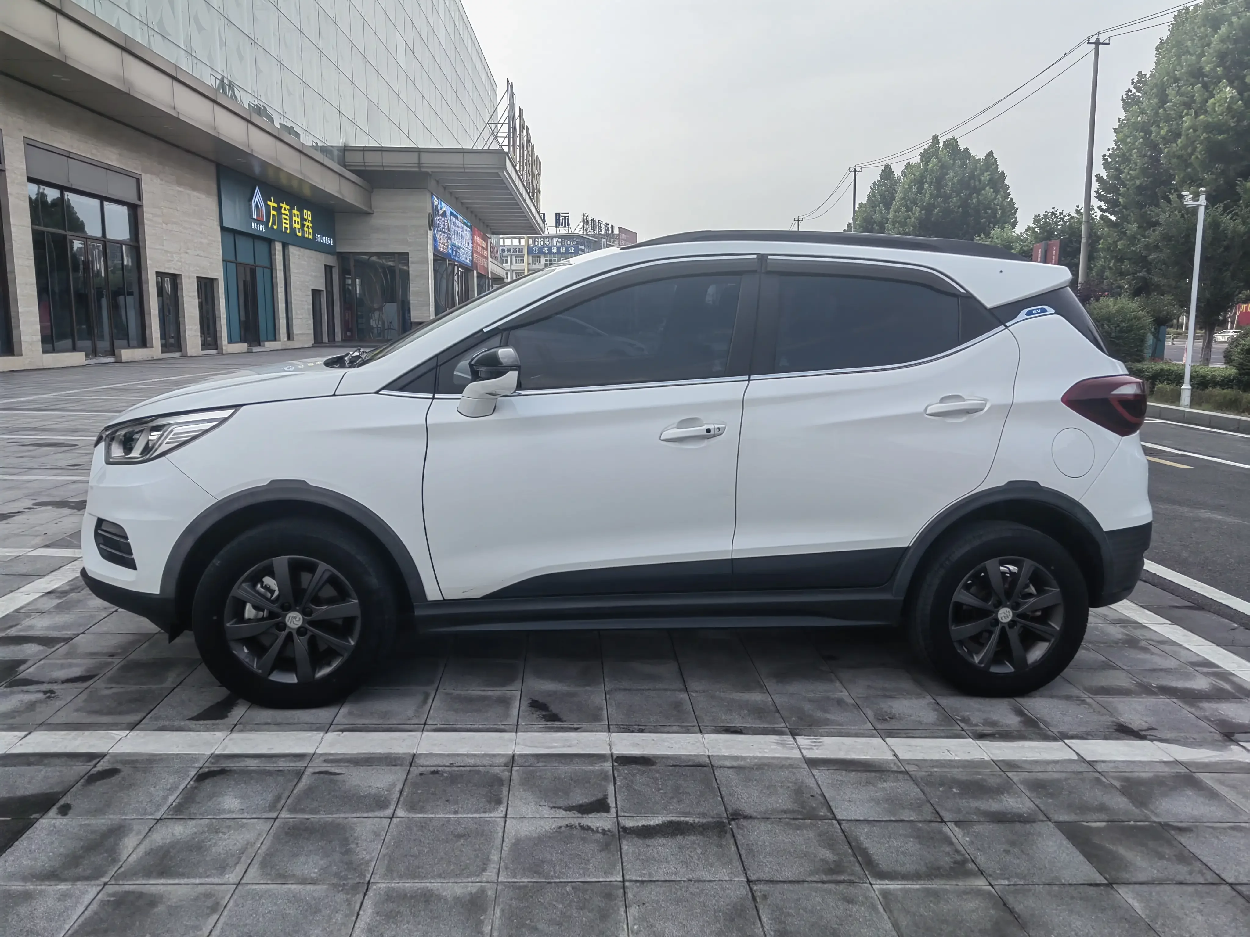 BYD Yuan EV