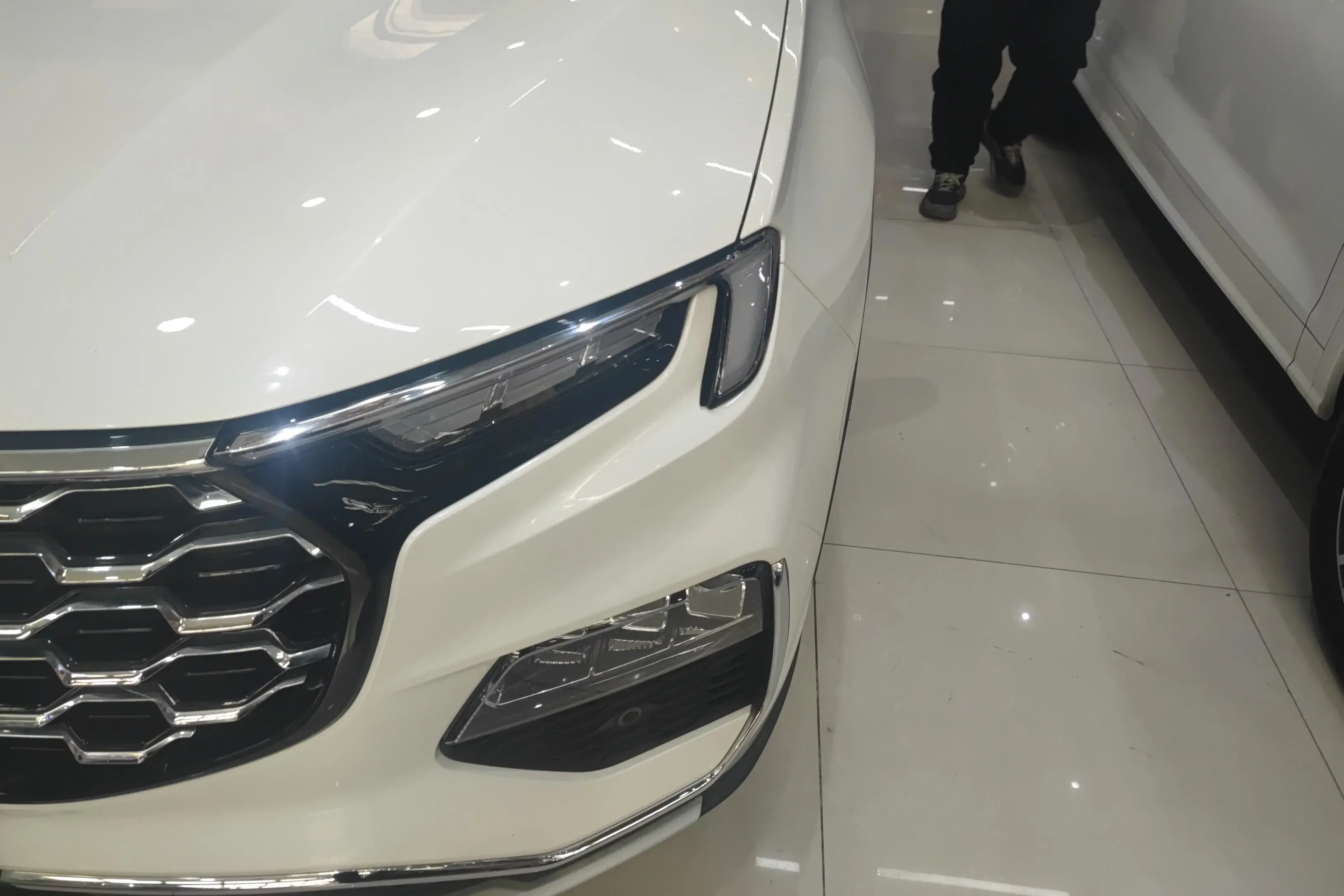 Ford Lingyu