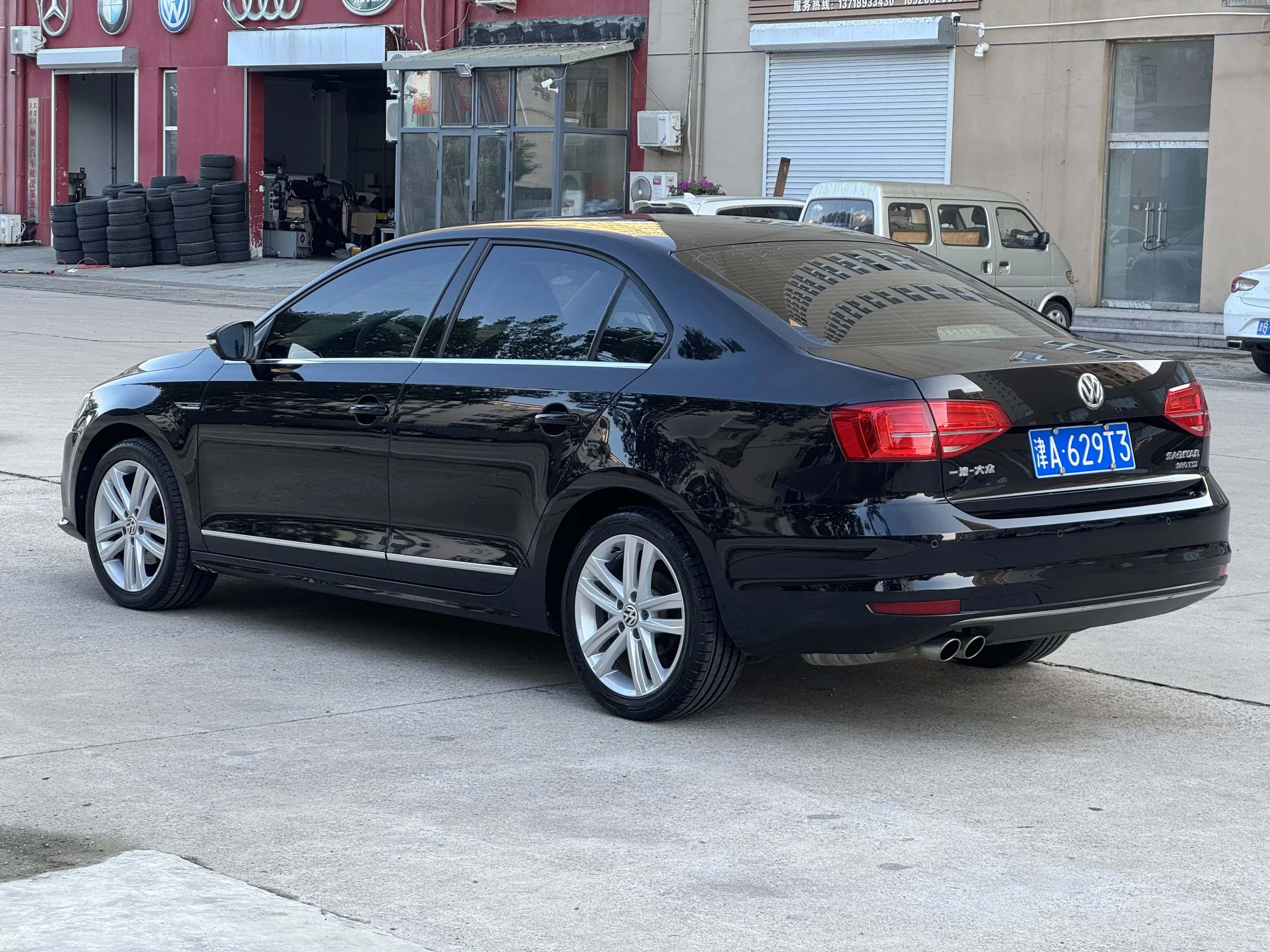 Volkswagen Sagitar