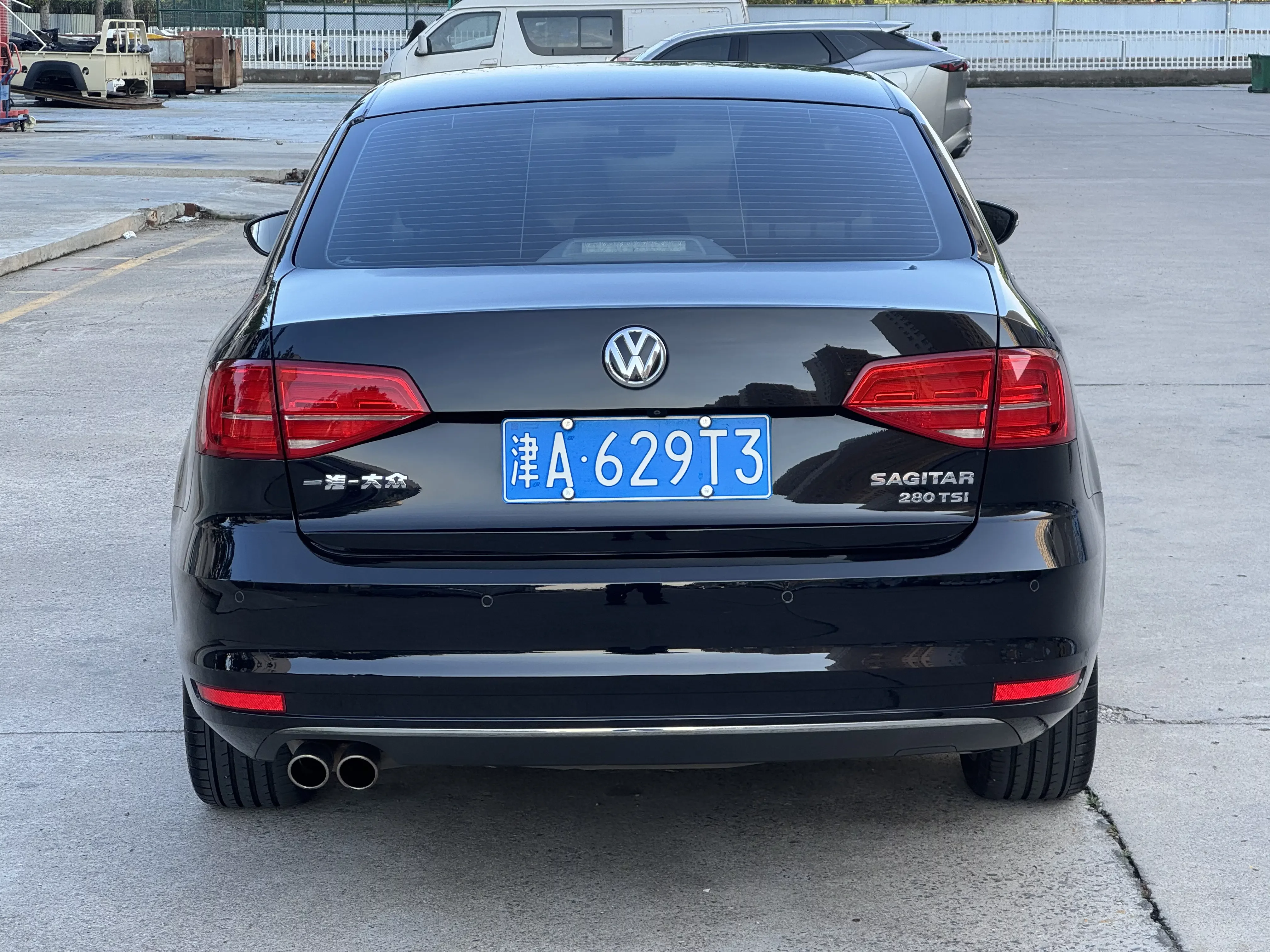 Volkswagen Sagitar