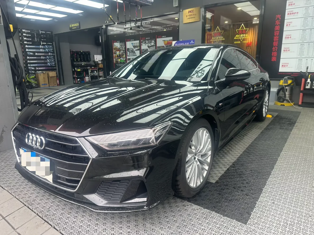 Audi A7  из Китая