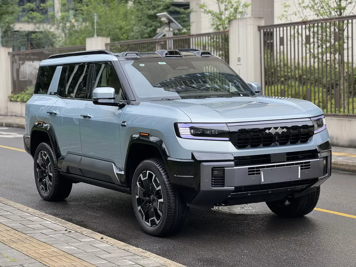 BYD Leopard Leopard 8