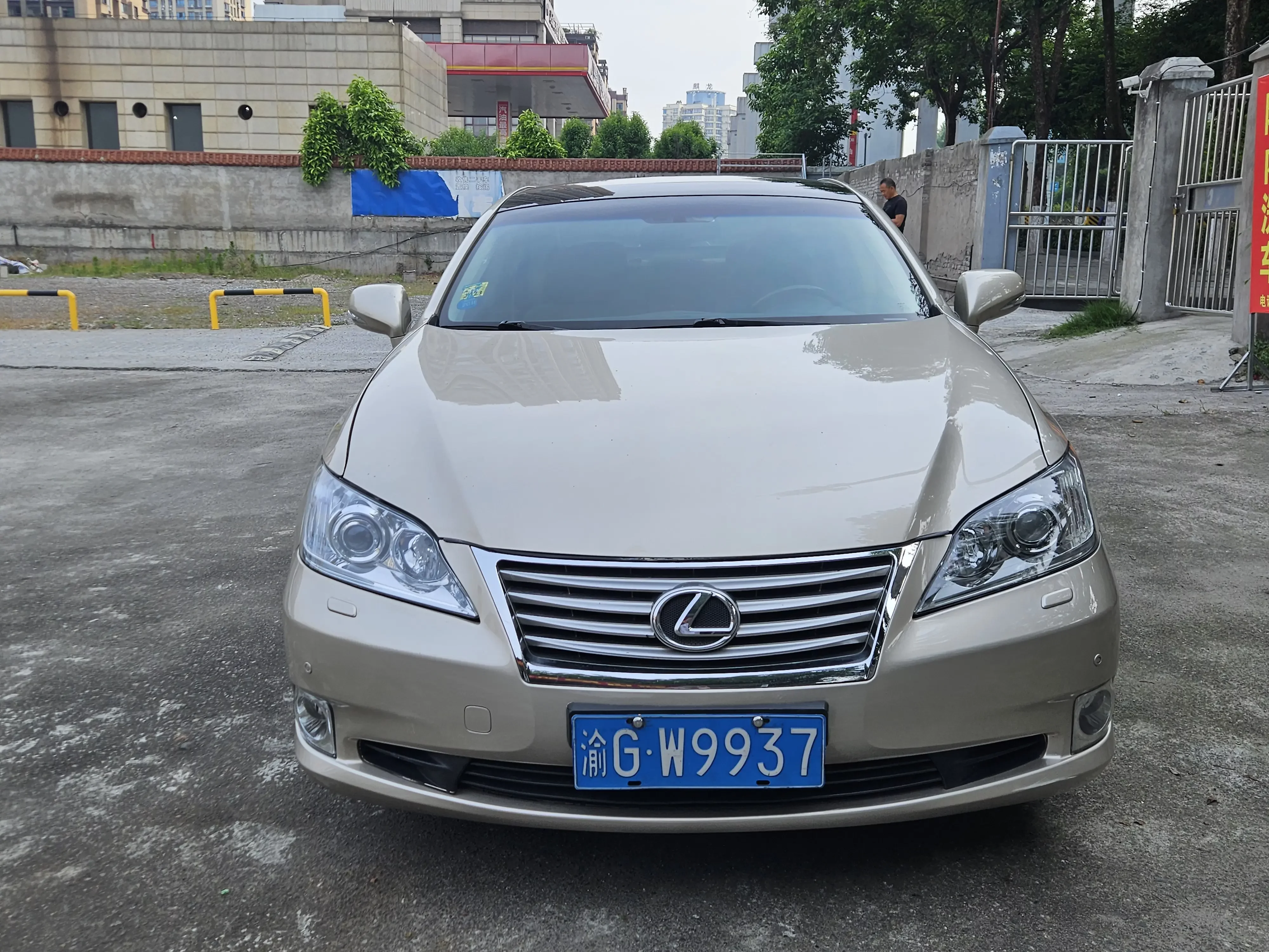 Lexus ES