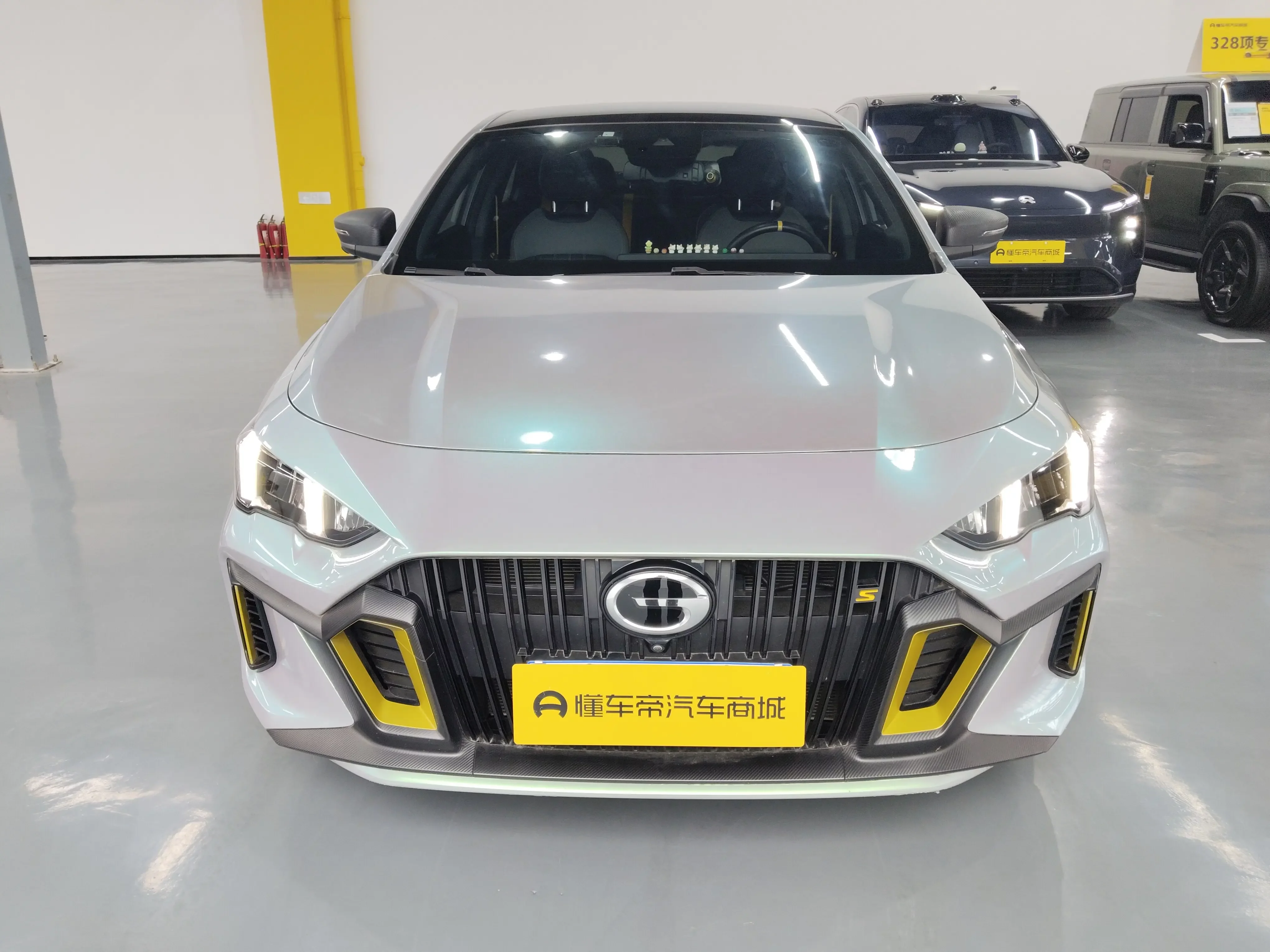 GAC Trumpchi Empow  из Китая