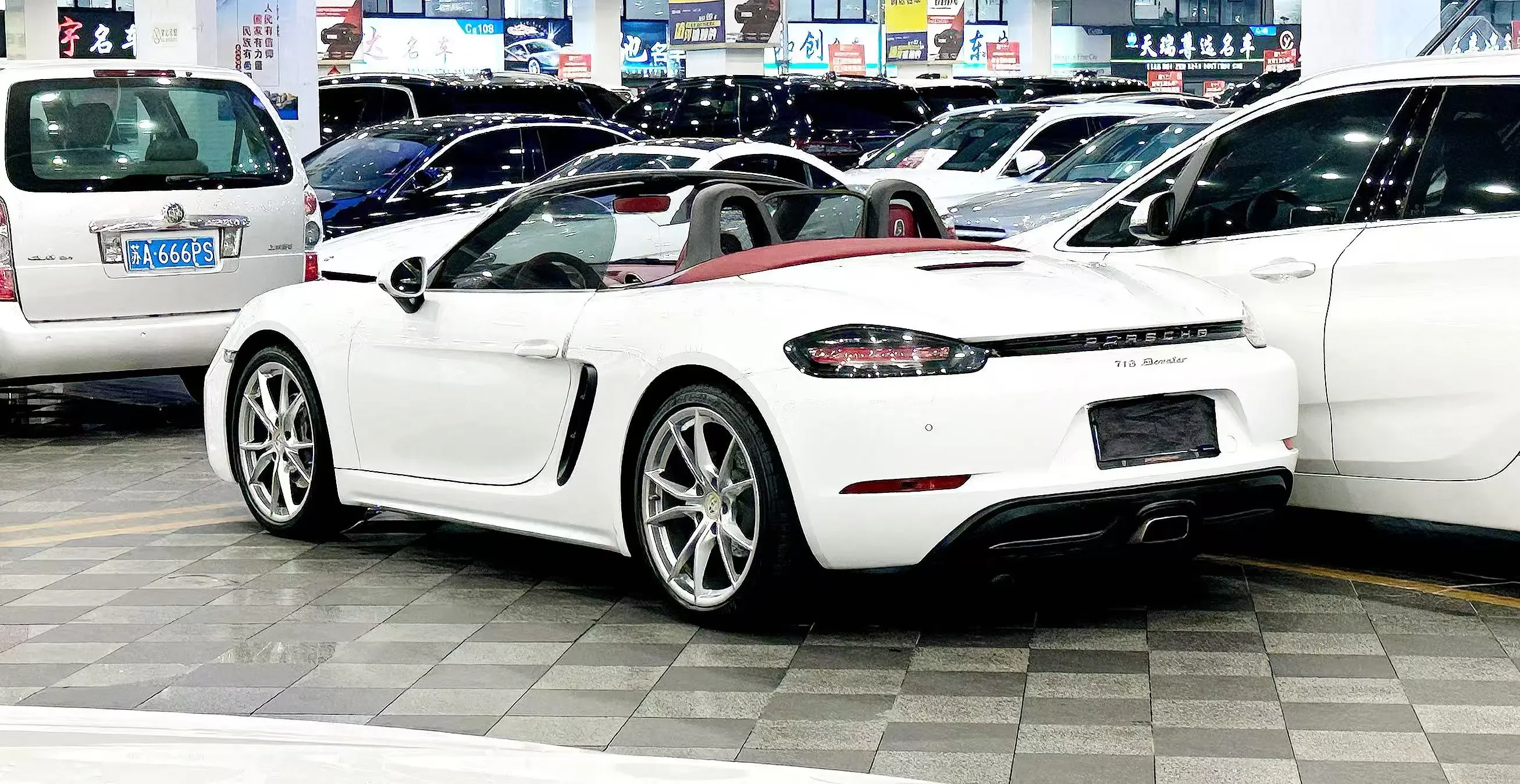 Porsche 718
