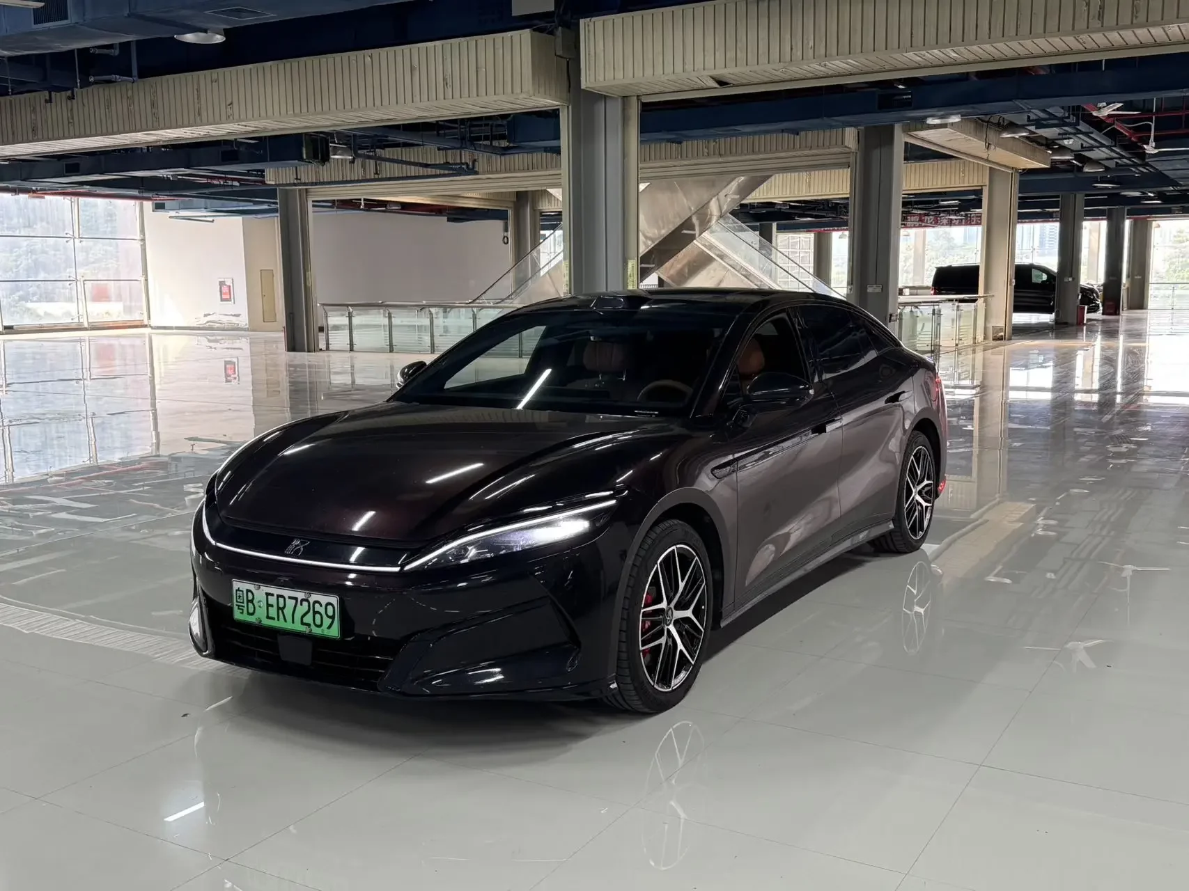 BYD Han L EV